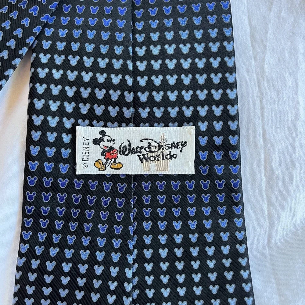 WALT DISNEY‎ WORLD HIDDEN MICKEY MOUSE SILHOUETTE PATTERN SILK TIE BLUE